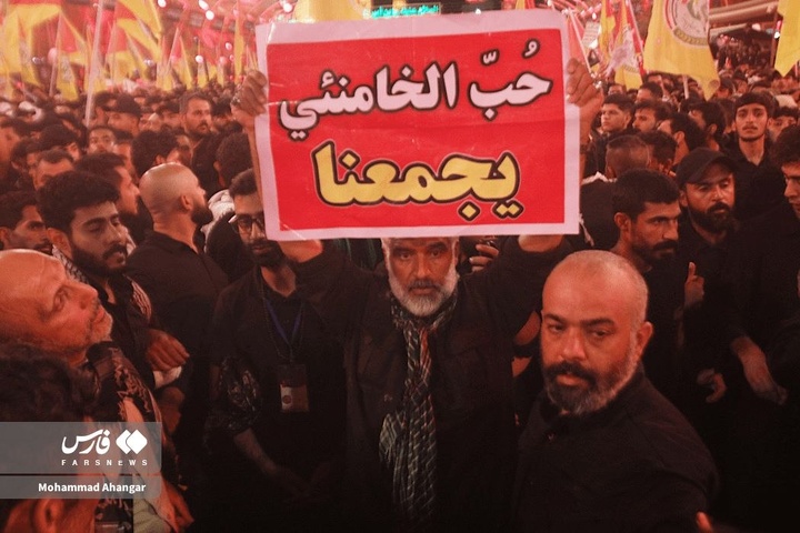 تصاویر عکاس اعزامی فارس به کربلا از تشییع باشکوه پیکر مطهر رهبر شهید شیعیان جهان در بین‌الحرمین
