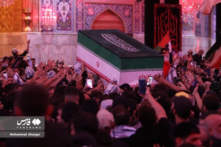 تصاویر عکاس اعزامی فارس به کربلا از تشییع باشکوه پیکر مطهر رهبر شهید شیعیان جهان در بین‌الحرمین