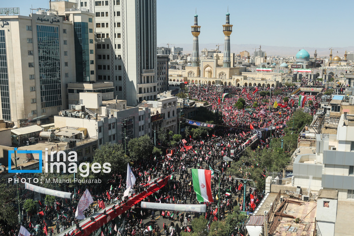 تشییع پیکر مطهر رهبر شهید انقلاب در مشهد - ۱