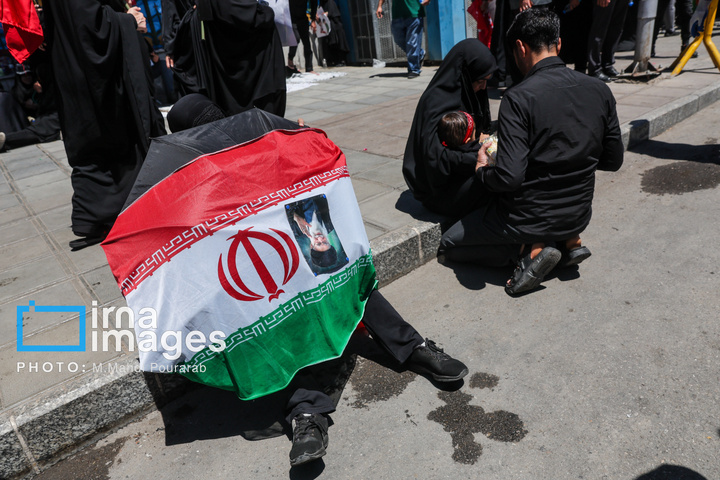 تشییع پیکر مطهر رهبر شهید انقلاب در مشهد - ۱