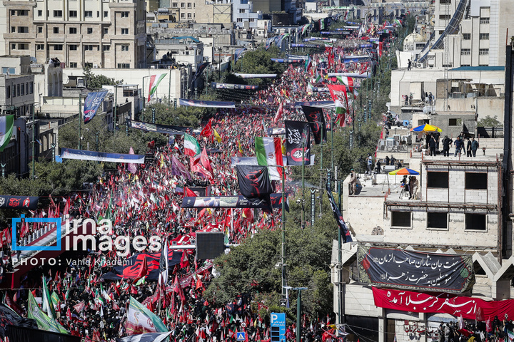 تشییع پیکر مطهر رهبر شهید انقلاب در مشهد - ۲