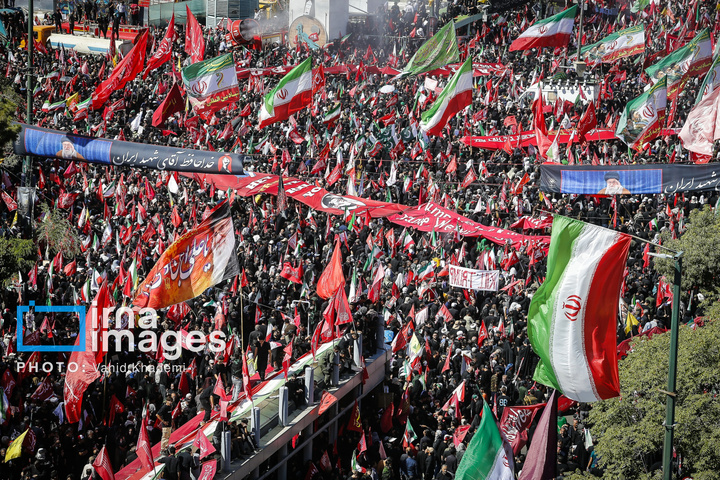 تشییع پیکر مطهر رهبر شهید انقلاب در مشهد - ۲