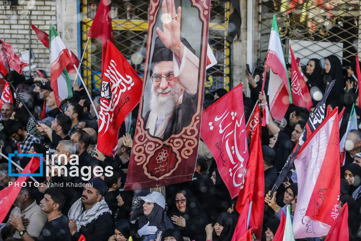 تشییع پیکر مطهر رهبر شهید انقلاب در مشهد - ۲