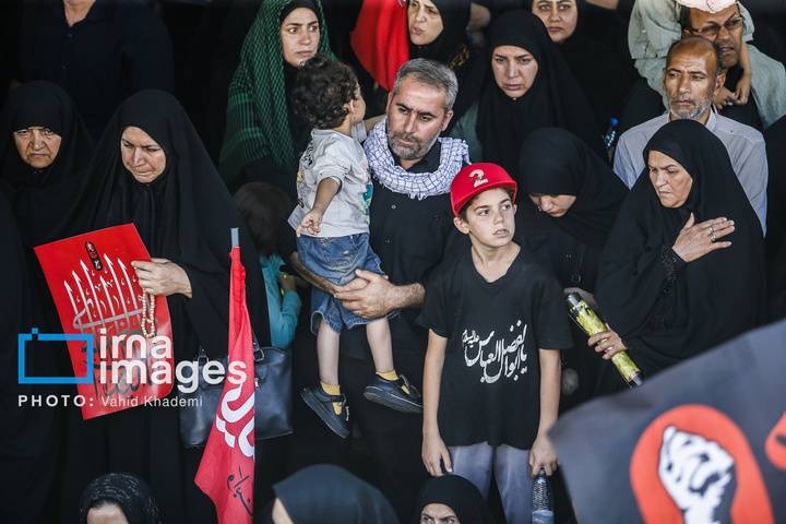 تشییع پیکر مطهر رهبر شهید انقلاب در مشهد - ۲