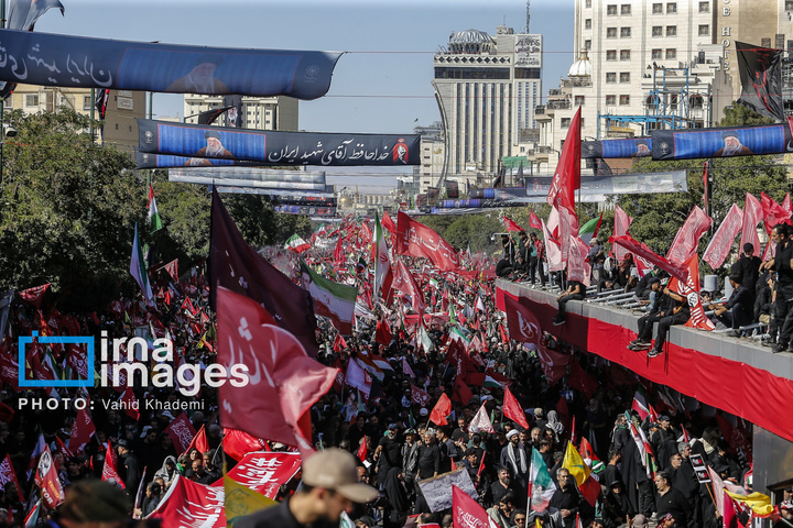 تشییع پیکر مطهر رهبر شهید انقلاب در مشهد - ۲
