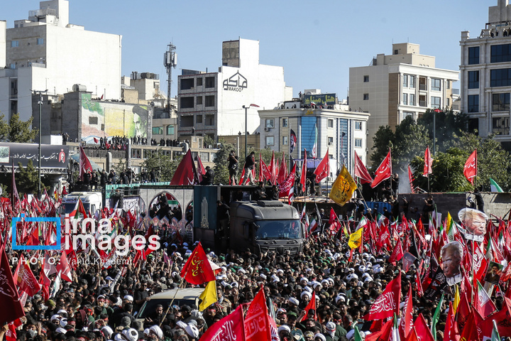 تشییع پیکر مطهر رهبر شهید انقلاب در مشهد - ۲