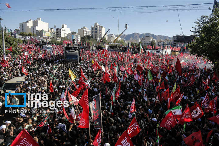 تشییع پیکر مطهر رهبر شهید انقلاب در مشهد - ۲