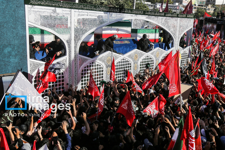 تشییع پیکر مطهر رهبر شهید انقلاب در مشهد - ۲