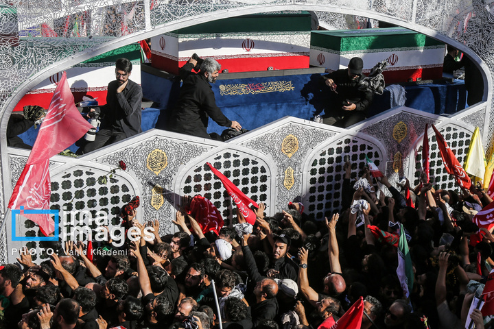 تشییع پیکر مطهر رهبر شهید انقلاب در مشهد - ۲