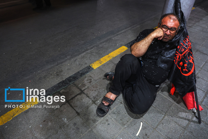 شام غریبان رهبرشهید
