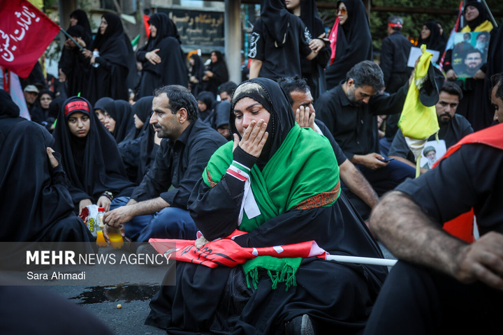 تشییع پیکر رهبر شهید انقلاب در مشهد - ۹