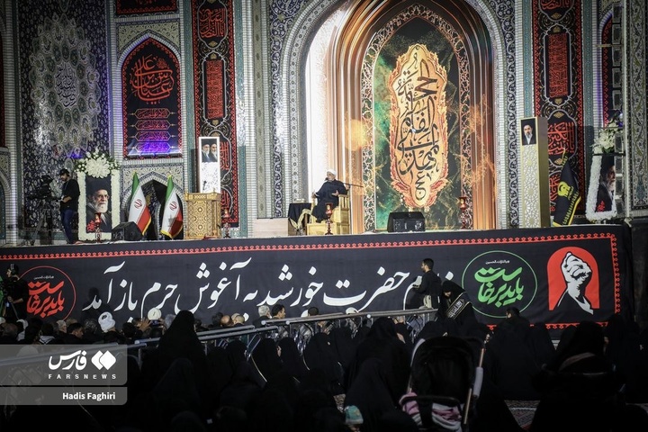 بزرگداشت رهبر شهید در حرم امام رضا(علیه السلام)