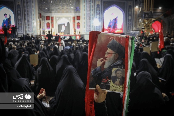 بزرگداشت رهبر شهید در حرم امام رضا(علیه السلام)