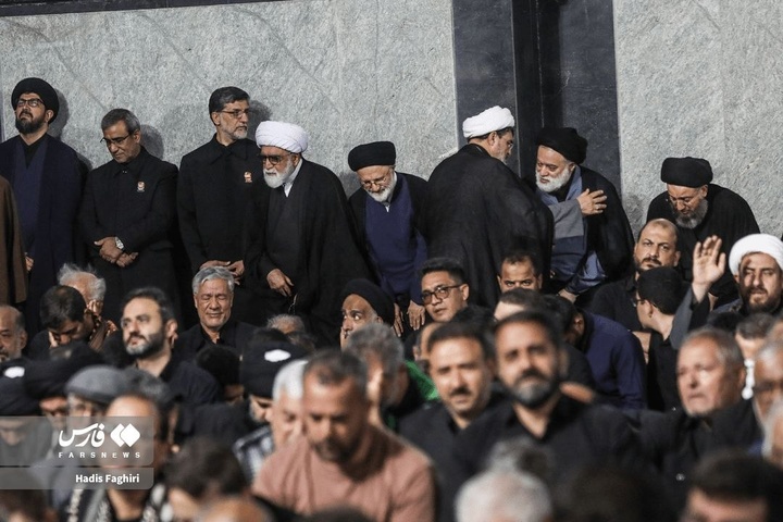 بزرگداشت رهبر شهید در حرم امام رضا(علیه السلام)