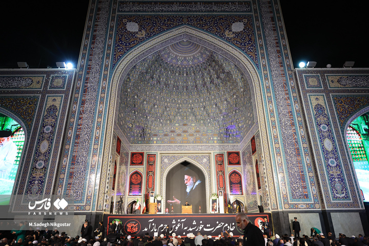 تصاویر فرزندان رهبر شهید انقلاب در مراسم بزرگداشت مشهد