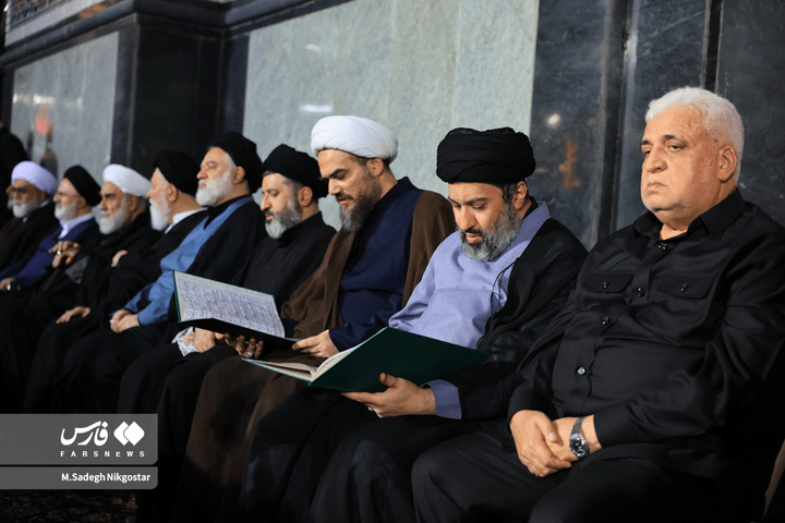 تصاویر فرزندان رهبر شهید انقلاب در مراسم بزرگداشت مشهد