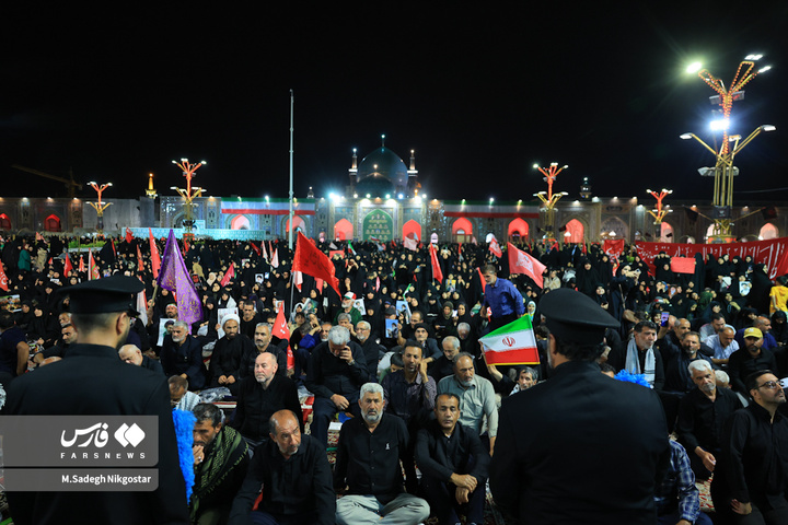 تصاویر فرزندان رهبر شهید انقلاب در مراسم بزرگداشت مشهد