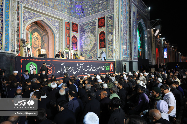 تصاویر فرزندان رهبر شهید انقلاب در مراسم بزرگداشت مشهد