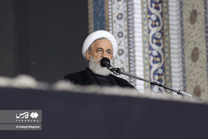 تصاویر فرزندان رهبر شهید انقلاب در مراسم بزرگداشت مشهد