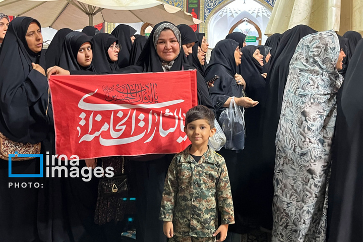 تشرف زائران برای زیارت مزار رهبر شهید انقلاب