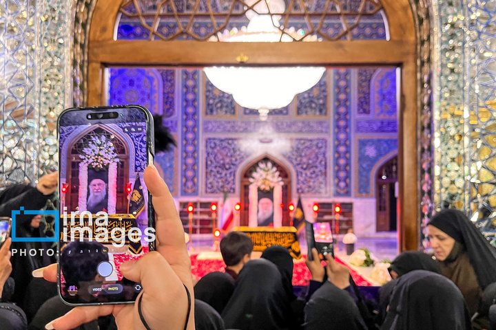 تشرف زائران برای زیارت مزار رهبر شهید انقلاب