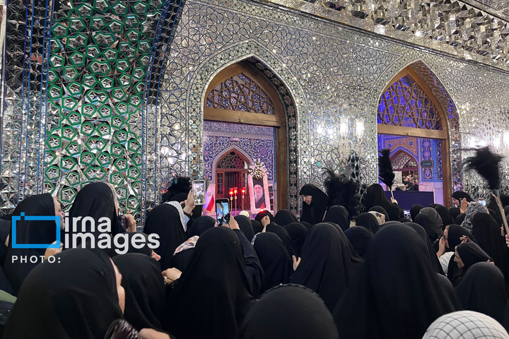 تشرف زائران برای زیارت مزار رهبر شهید انقلاب