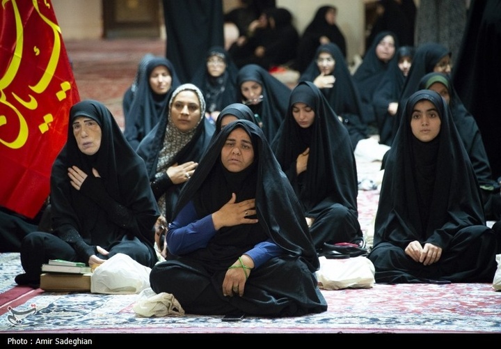 مراسم بزرگداشت رهبر شهید انقلاب در حرم مطهر حضرت شاهچراغ علیه السلام