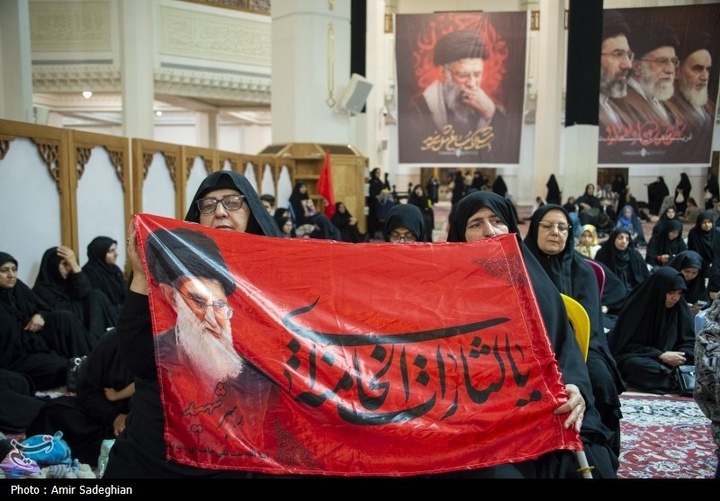مراسم بزرگداشت رهبر شهید انقلاب در حرم مطهر حضرت شاهچراغ علیه السلام