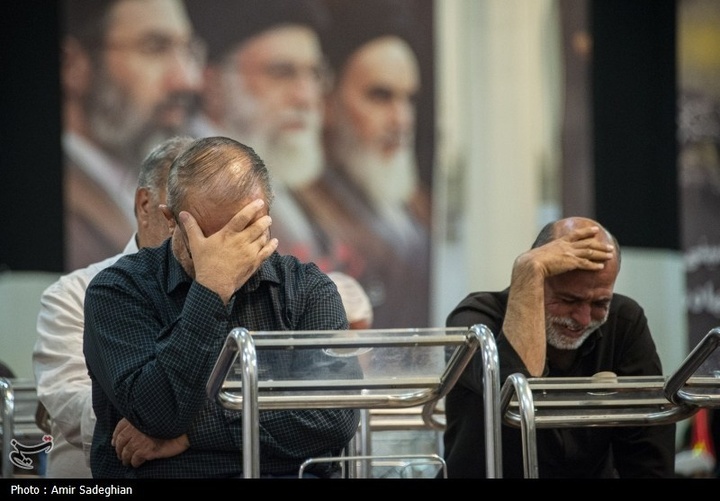 مراسم بزرگداشت رهبر شهید انقلاب در حرم مطهر حضرت شاهچراغ علیه السلام