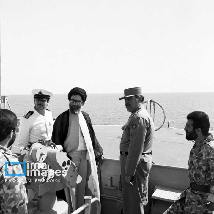 مانور دریایی در تنگه هرمز؛ مهر ۱۳۶۴