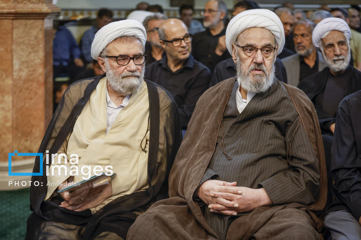 بزرگداشت رهبر شهید انقلاب در حسینیه جماران