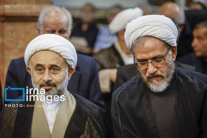 بزرگداشت رهبر شهید انقلاب در حسینیه جماران