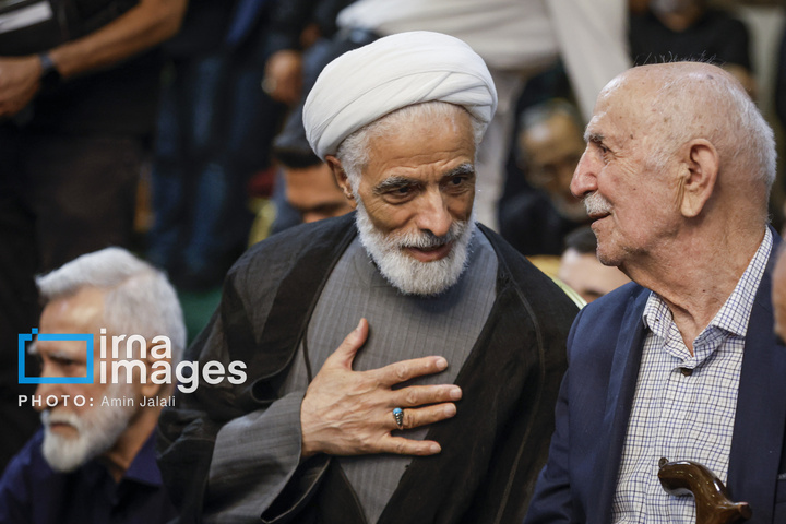 بزرگداشت رهبر شهید انقلاب در حسینیه جماران