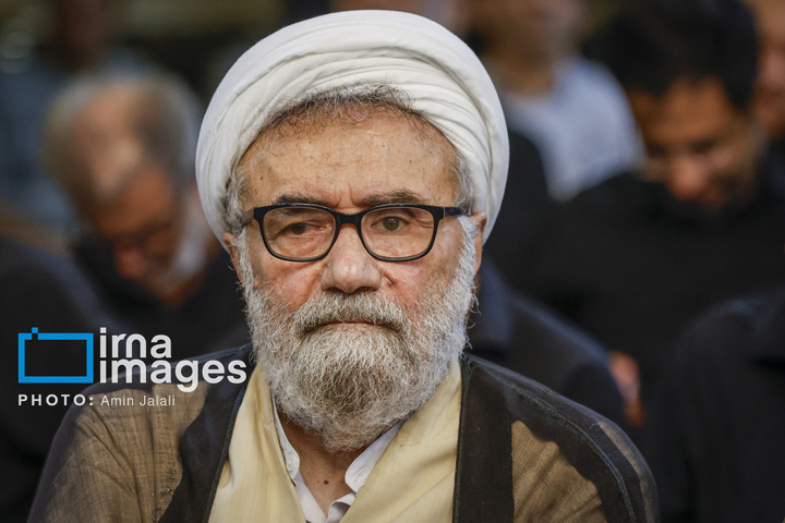 بزرگداشت رهبر شهید انقلاب در حسینیه جماران