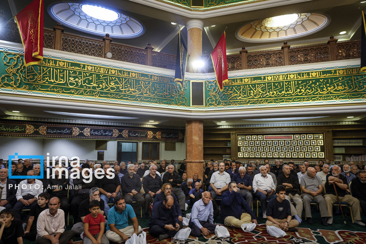 بزرگداشت رهبر شهید انقلاب در حسینیه جماران