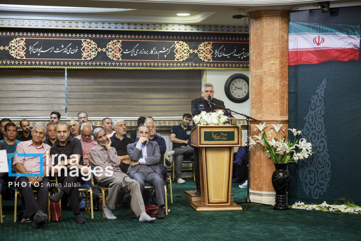 بزرگداشت رهبر شهید انقلاب در حسینیه جماران