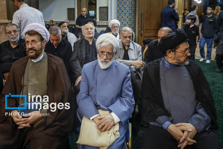 بزرگداشت رهبر شهید انقلاب در حسینیه جماران