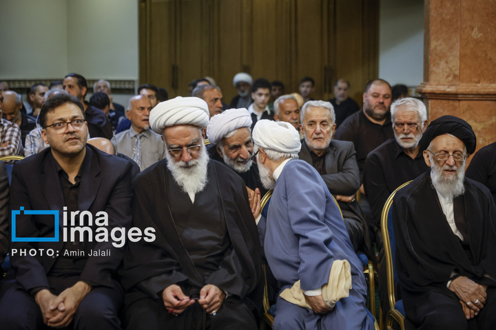 بزرگداشت رهبر شهید انقلاب در حسینیه جماران