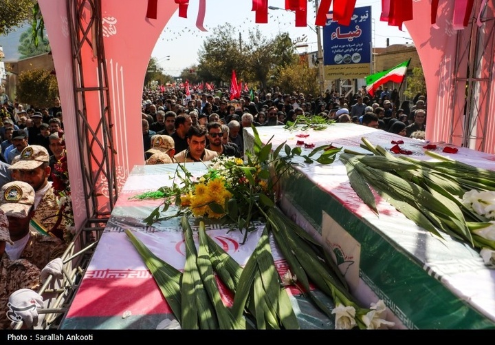 تشییع پیکر سه سرباز شهید پادگان بمپور در رفسنجان