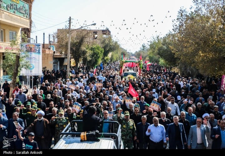 تشییع پیکر سه سرباز شهید پادگان بمپور در رفسنجان