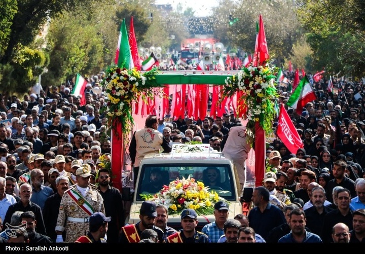 تشییع پیکر سه سرباز شهید پادگان بمپور در رفسنجان