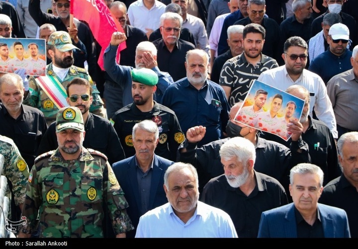 تشییع پیکر سه سرباز شهید پادگان بمپور در رفسنجان