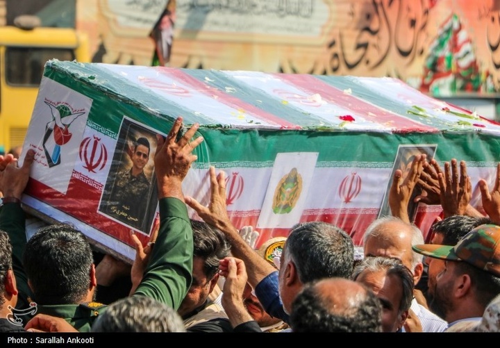 تشییع پیکر سه سرباز شهید پادگان بمپور در رفسنجان