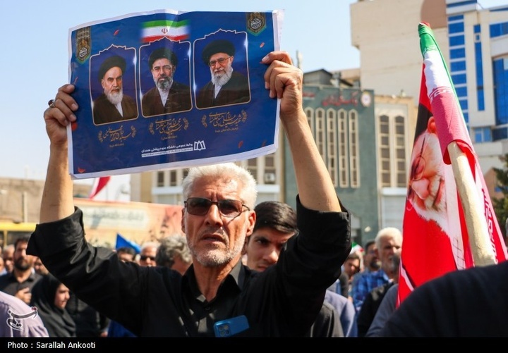 تشییع پیکر سه سرباز شهید پادگان بمپور در رفسنجان