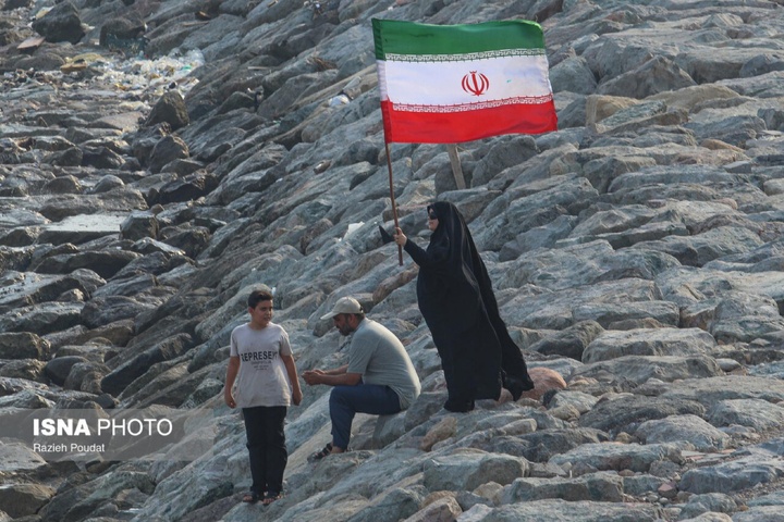 زنجیره انسانی جان ‌فدایان خلیج فارس - بندرعباس