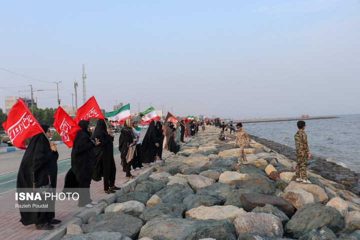 زنجیره انسانی جان ‌فدایان خلیج فارس - بندرعباس