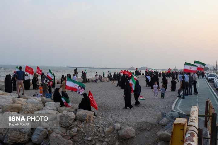 زنجیره انسانی جان ‌فدایان خلیج فارس - بندرعباس