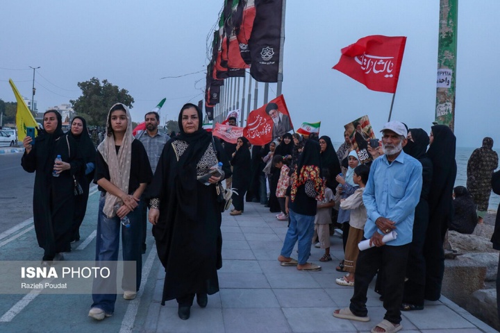 زنجیره انسانی جان ‌فدایان خلیج فارس - بندرعباس