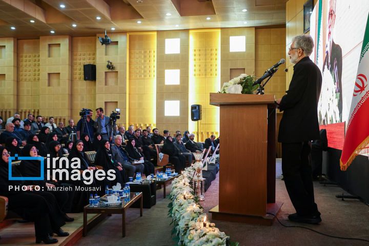 مراسم بزرگداشت بانوان شهیده جنگ‌های تحمیلی
