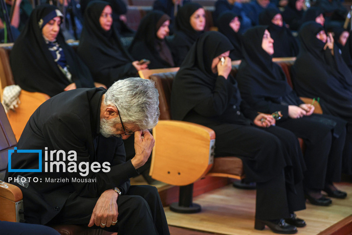 مراسم بزرگداشت بانوان شهیده جنگ‌های تحمیلی